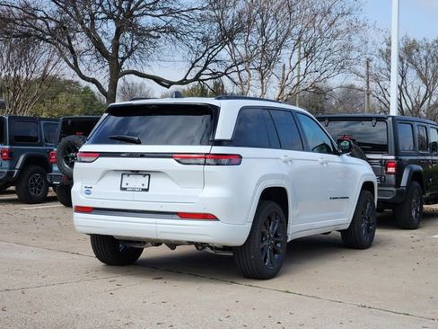 New 2026 Jeep Grand Cherokee Limited image 3