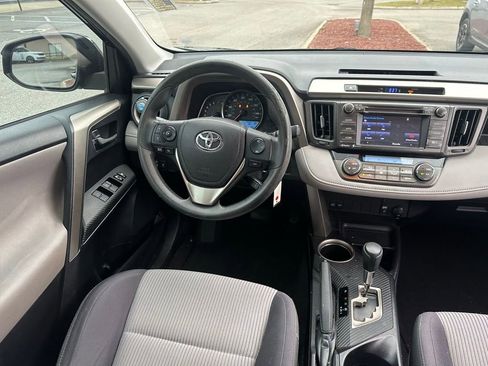 Used 2014 Toyota RAV4 XLE image 20