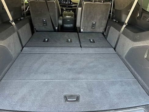 Certified 2024 Cadillac Escalade ESV Sport Platinum image 17