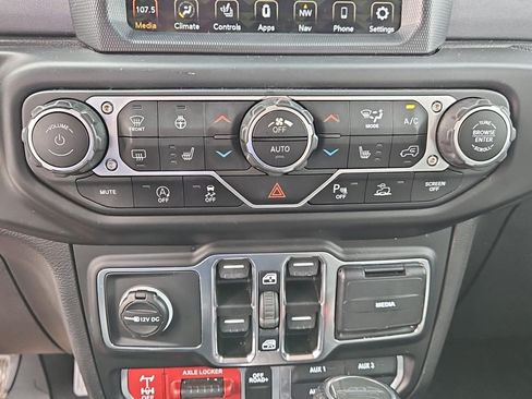Used 2021 Jeep Gladiator Mojave AWD/4WD image 20