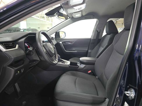 Used 2025 Toyota RAV4 XLE AWD/4WD image 20