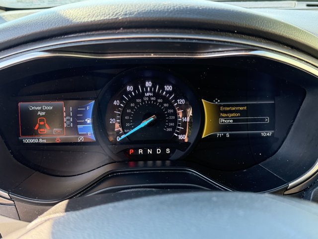 Used 2019 Ford Fusion SE FWD image 12