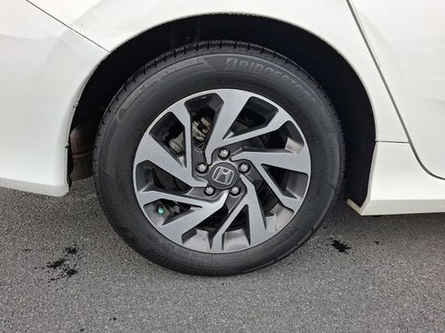 Used 2017 Honda Civic EX image 7