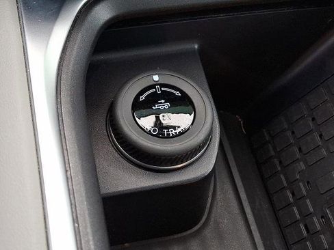 Certified 2025 Ford Expedition Max Active image 25