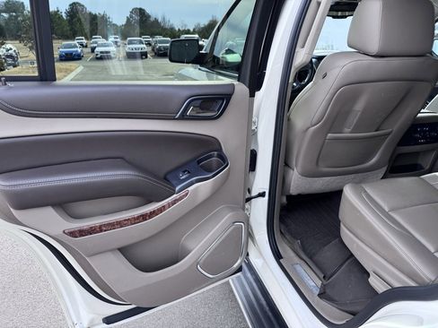 Used 2015 Chevrolet Tahoe LTZ image 34