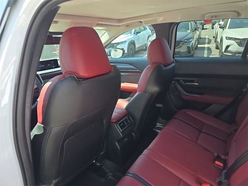 Used 2025 MAZDA CX-50 AWD 2.5 Hybrid w/ Weather Package image 18