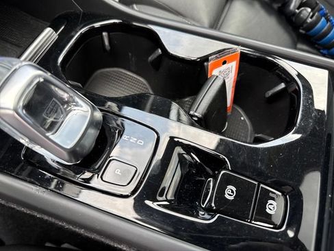 Used 2020 Volvo XC40 T5 Inscription AWD/4WD image 26