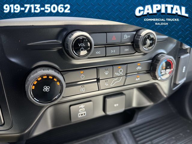 New 2026 Ford F550 4x4 Regular Cab Super Duty image 31