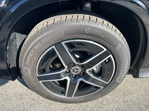 Used 2026 Mercedes-Benz GLC 300 image 10