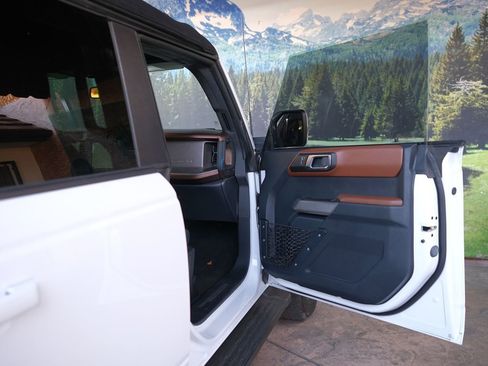 Used 2022 Ford Bronco Outer Banks image 17