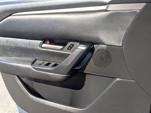 Used 2024 MAZDA CX-50 AWD 2.5 S w/ Preferred Package image 16