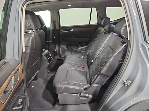 New 2026 Volkswagen Atlas SE image 24