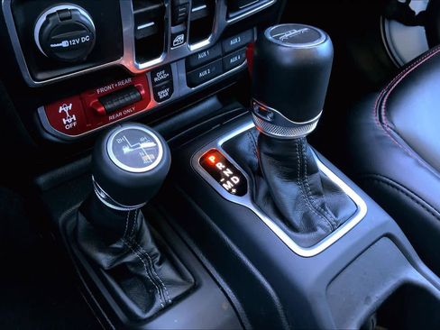 Used 2024 Jeep Gladiator Rubicon image 65