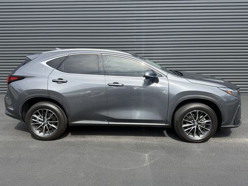 Used 2025 Lexus NX 250 FWD w/ Accessory Package (2T) image 8