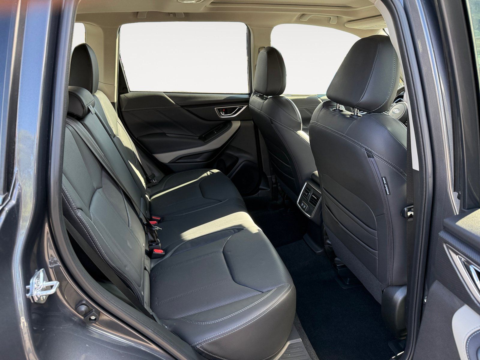 Used 2024 Subaru Forester Limited AWD/4WD image 18