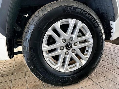 Used 2023 Toyota Tundra SR5 image 33