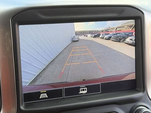 Used 2022 Chevrolet Silverado 1500 LT Trail Boss w/ LT Trail Boss Premium Package image 20