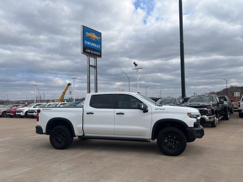 Used 2023 Chevrolet Silverado 1500 ZR2 w/ ZR2 Bison Edition image 7