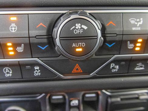 New 2026 Jeep Wrangler Unlimited Rubicon image 9