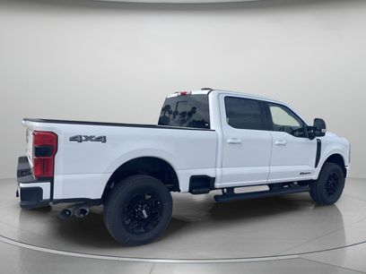 New 2026 Ford F250 Lariat w/ Black Appearance Package