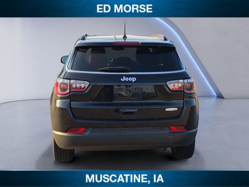 Used 2022 Jeep Compass Latitude w/ Sun and Sound Group FWD image 4