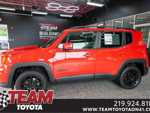 Used 2020 Jeep Renegade Altitude AWD/4WD image 1