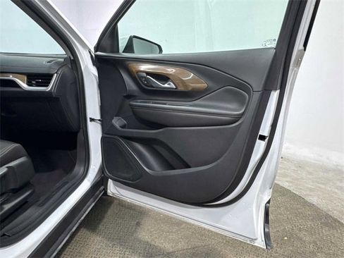 Used 2018 GMC Terrain SLE image 12