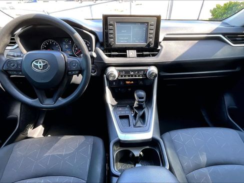 Used 2019 Toyota RAV4 XLE image 16
