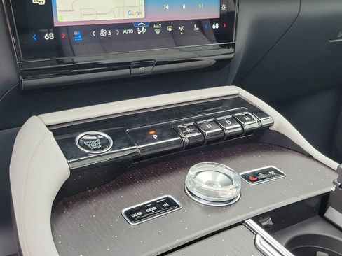 New 2026 Lincoln Navigator L Black Label AWD/4WD image 28