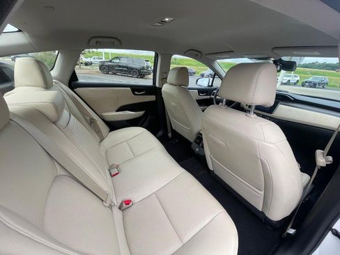 Used 2020 Honda Clarity Touring image 10