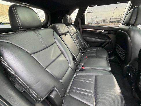 Used 2014 Kia Sorento SX FWD image 16