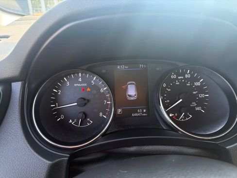 Used 2022 Nissan Rogue Sport SV AWD/4WD image 12