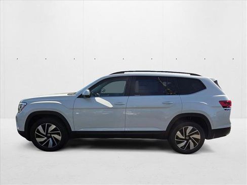 New 2026 Volkswagen Atlas SE image 5