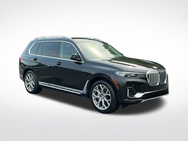 Used 2021 BMW X7 xDrive40i w/ Parking Assistance Package AWD/4WD image 9