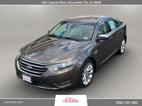 Used 2015 Ford Taurus Limited w/ Equipment Group 301A image 2