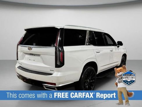 Used 2021 Cadillac Escalade Premium Luxury image 3