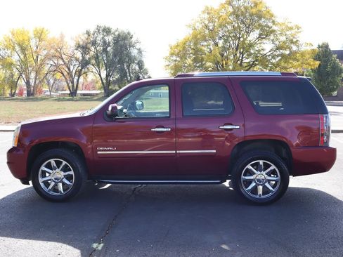 Used 2011 GMC Yukon Denali image 9
