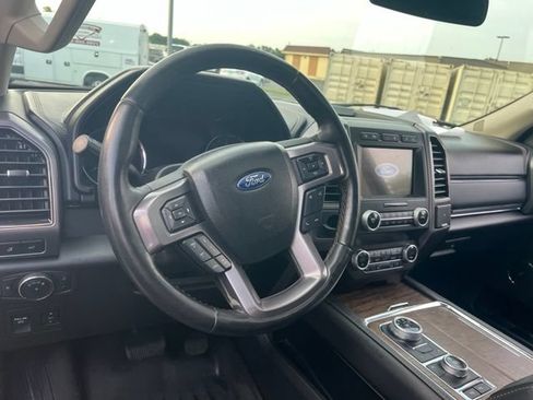 Used 2021 Ford Expedition Platinum AWD/4WD image 18