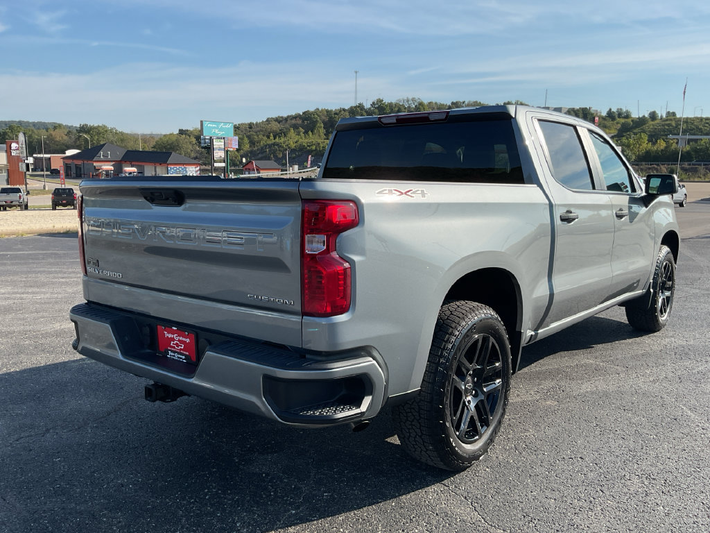 New 2026 Chevrolet Silverado 1500 Custom AWD/4WD image 10