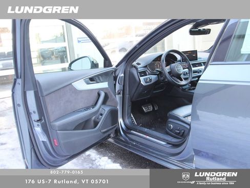 Used 2019 Audi S4 Prestige w/ Prestige Package image 10