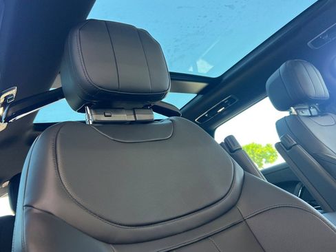 New 2026 Land Rover Range Rover Sport SE AWD/4WD image 23