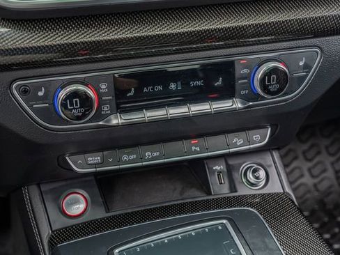 Used 2018 Audi SQ5 Prestige w/ Prestige Package image 29