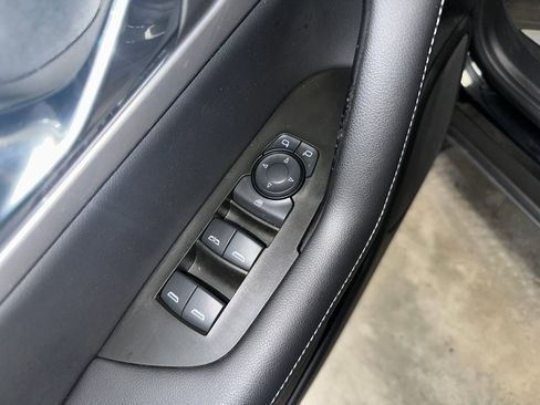 Certified 2024 Chevrolet Blazer LT w/ Convenience Package image 5