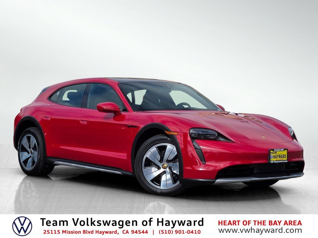 Used 2022 Porsche Taycan 4 Cross Turismo AWD/4WD image 1