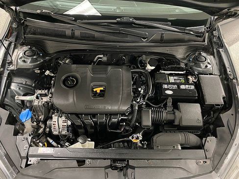 Used 2023 Kia Forte LX image 15