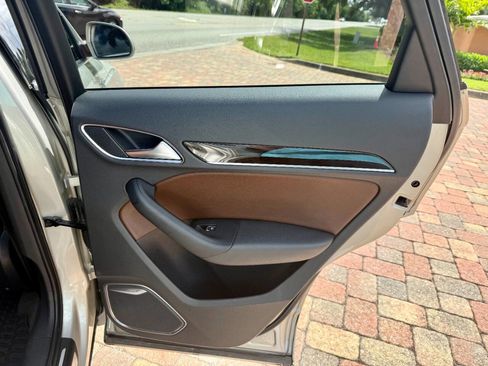 Used 2016 Audi Q3 2.0T Prestige image 27