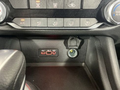 Used 2023 Nissan Sentra SV image 32