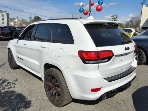 Used 2019 Jeep Grand Cherokee SRT image 5