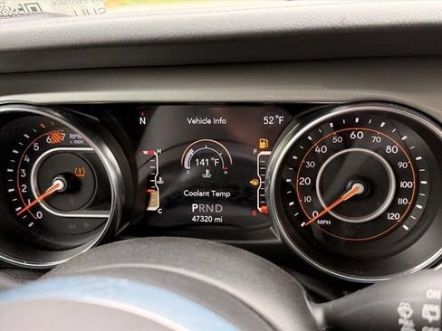 Used 2023 Jeep Wrangler Unlimited Sahara AWD/4WD image 21