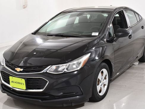 Used 2016 Chevrolet Cruze LS FWD image 2